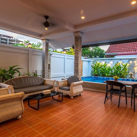 Pattaya Private Villa - Pool,Sauna,Snooker,Bbq エクステリア 写真