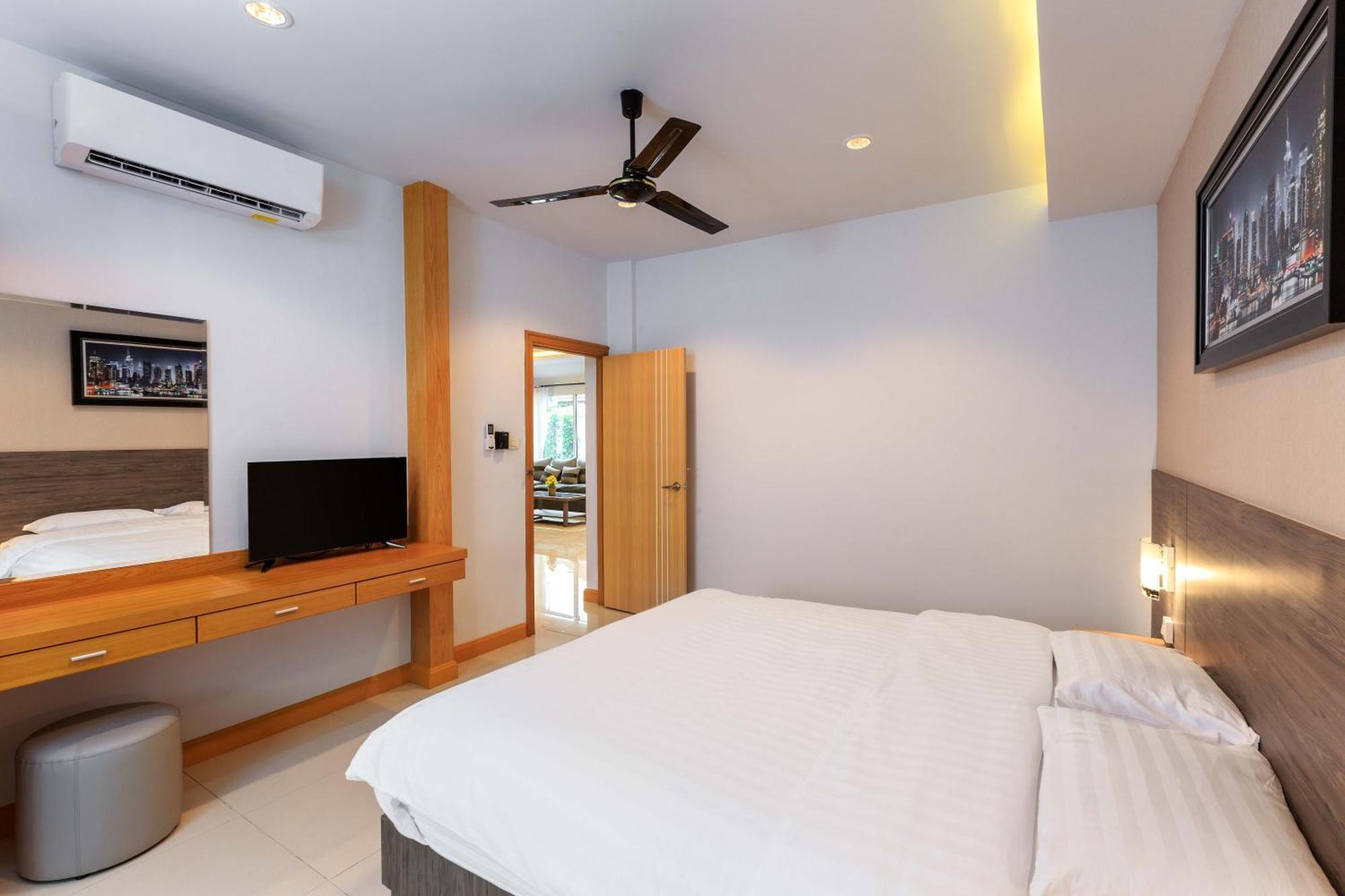 Pattaya Private Villa - Pool,Sauna,Snooker,Bbq エクステリア 写真
