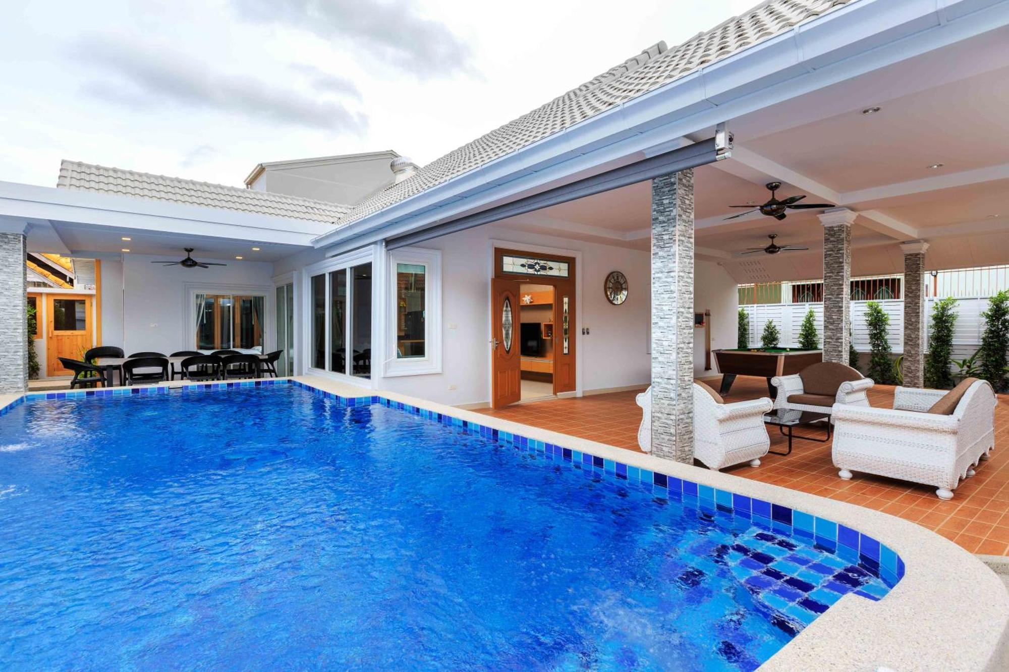 Pattaya Private Villa - Pool,Sauna,Snooker,Bbq エクステリア 写真