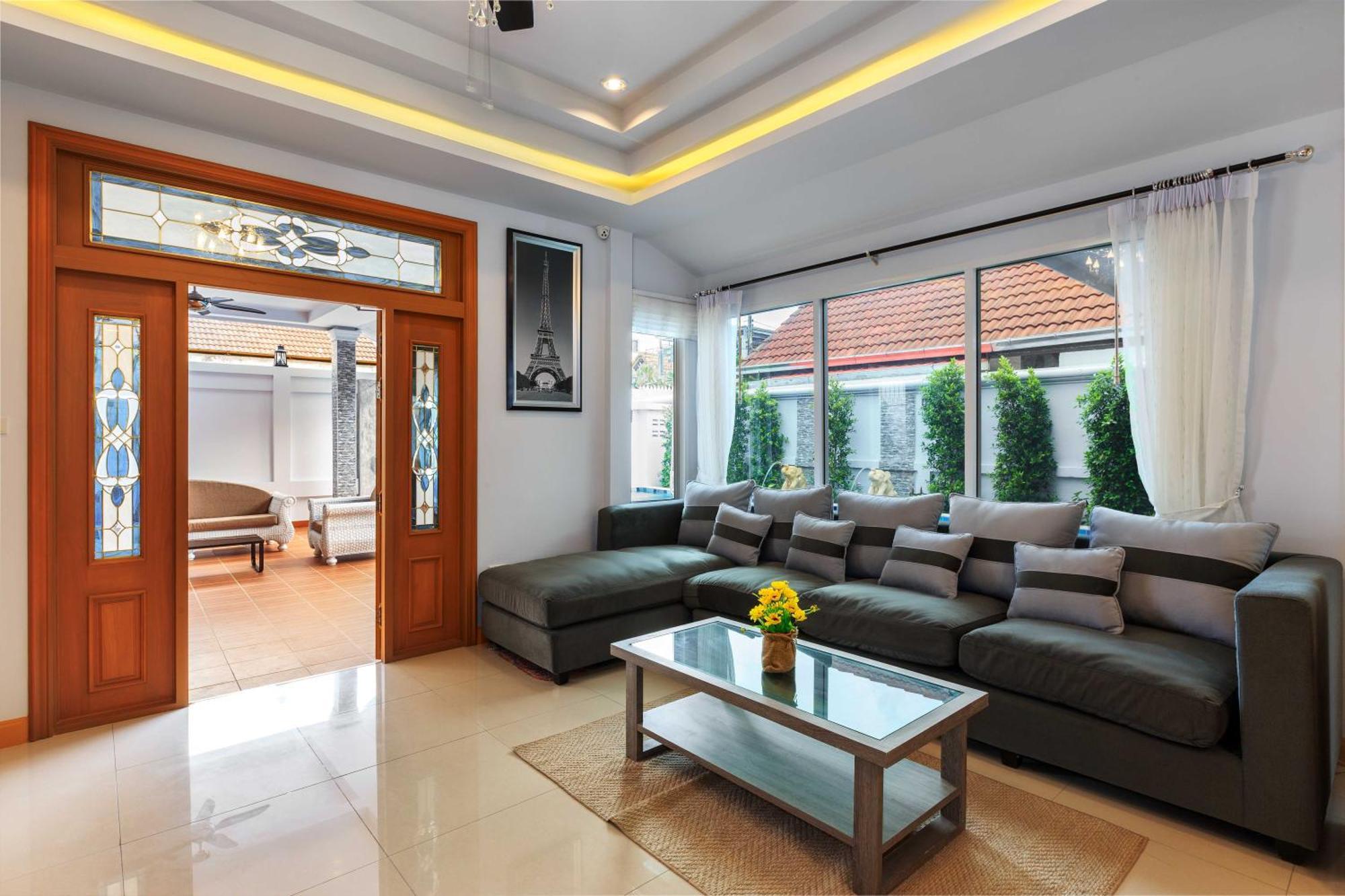 Pattaya Private Villa - Pool,Sauna,Snooker,Bbq エクステリア 写真