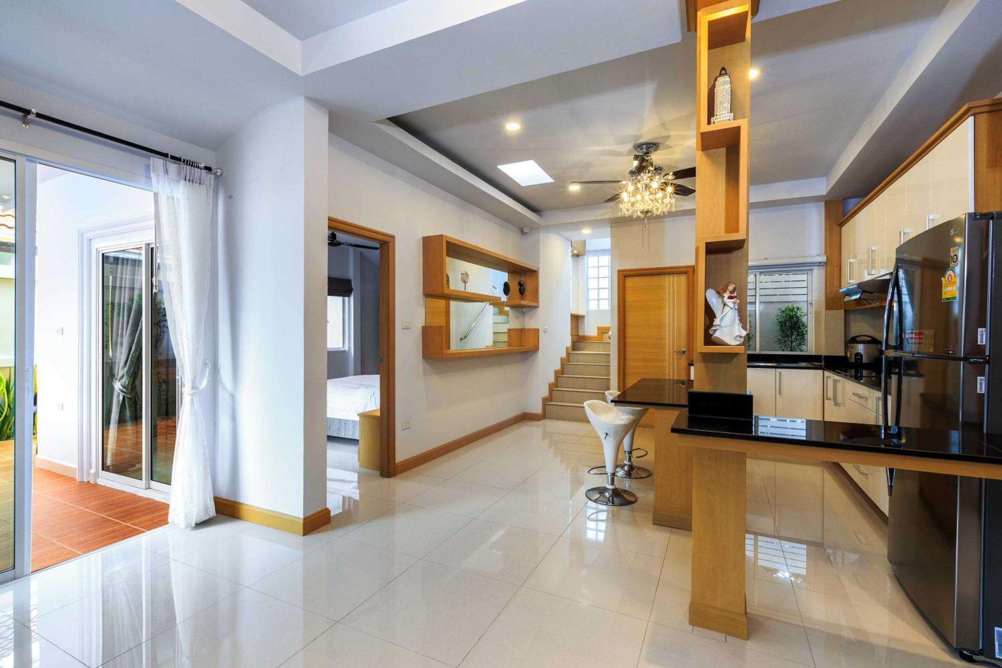 Pattaya Private Villa - Pool,Sauna,Snooker,Bbq エクステリア 写真